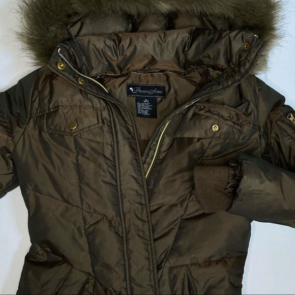 Girls Duck Down & Feathers Winter Coat w/hood like new - Picture 6 of 9